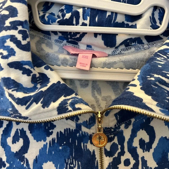! Lilly Pulitzer Angela Zip Up Sz XXSmall, Navy Bather - Picture 5 of 7